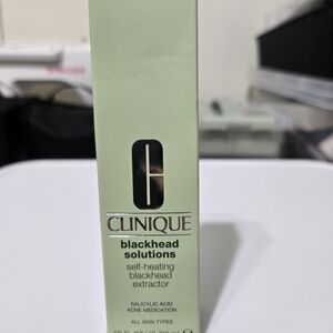 Clinique Blackhead Solutions Self-Heating Extractor